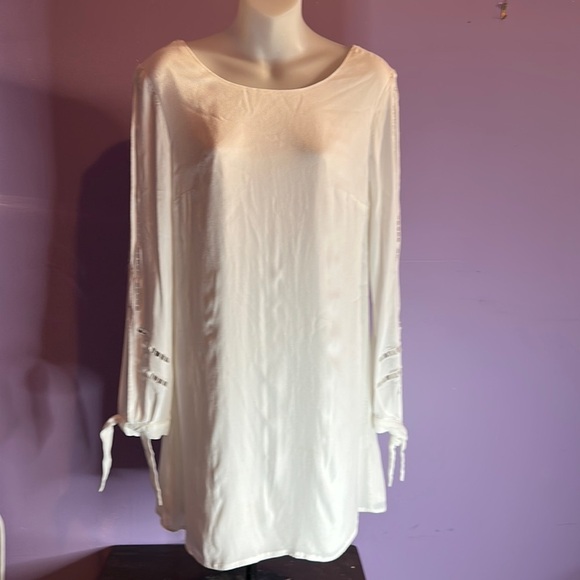 Lulu's White Long Sleeve Top Women's Blouse Lightweight Business Casual M - Picture 1 of 4